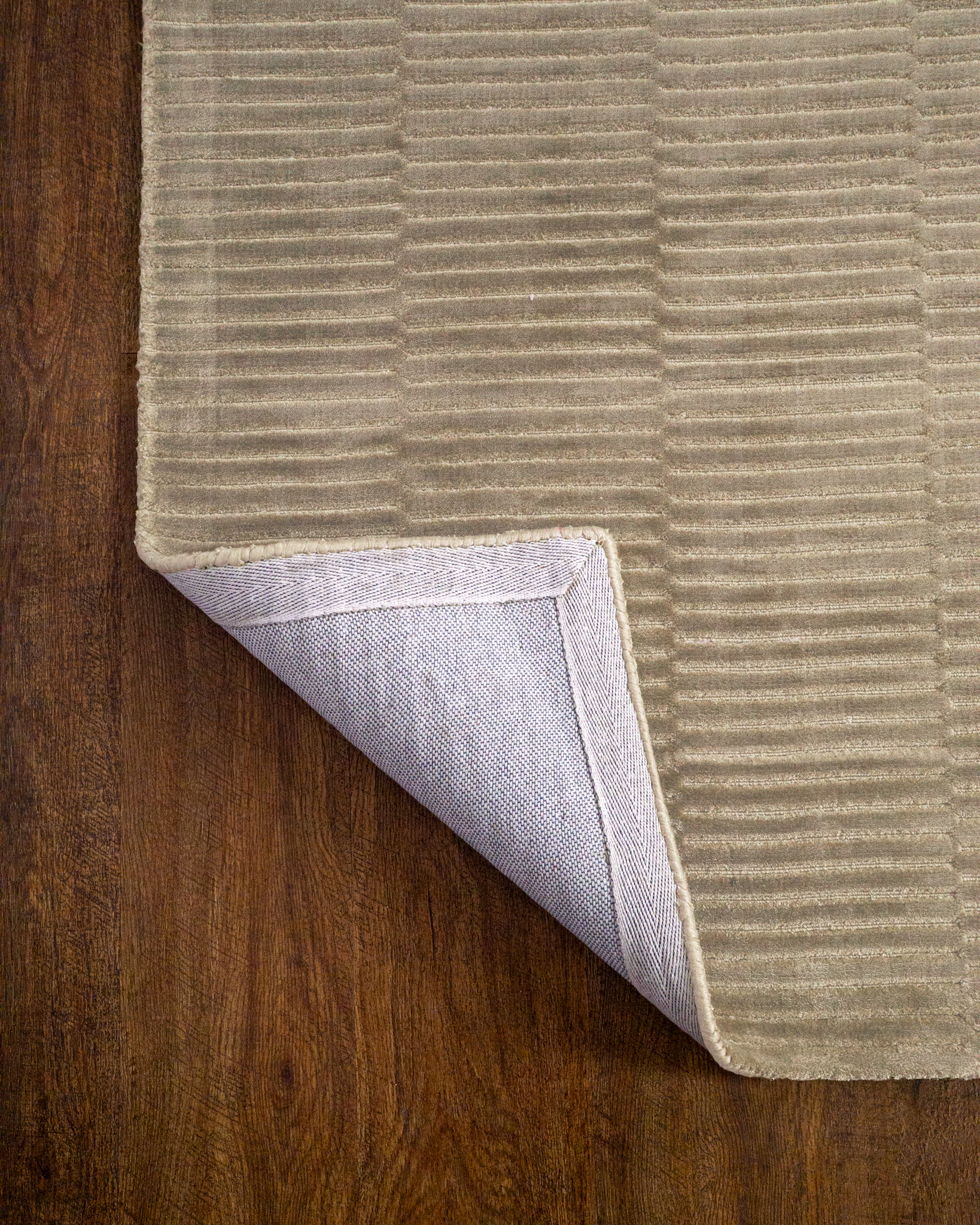 Nova Viscose Rug