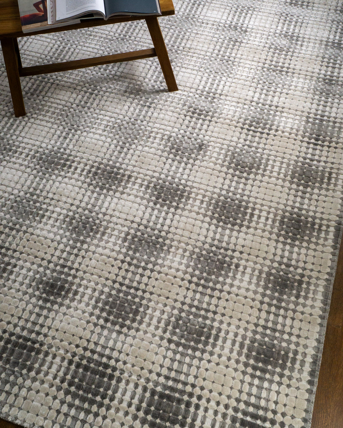 Gleam Viscose Rug
