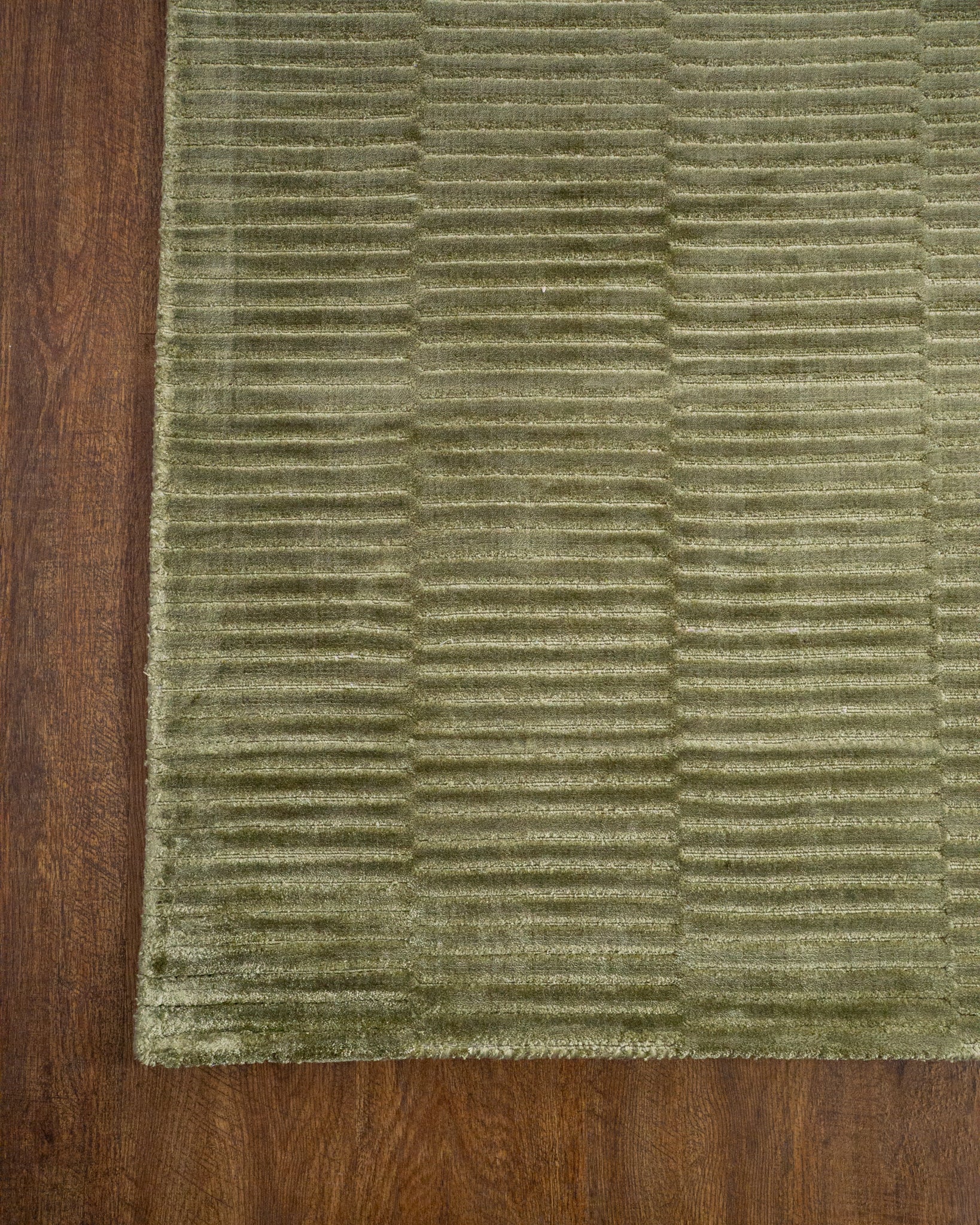 Nova Viscose Rug