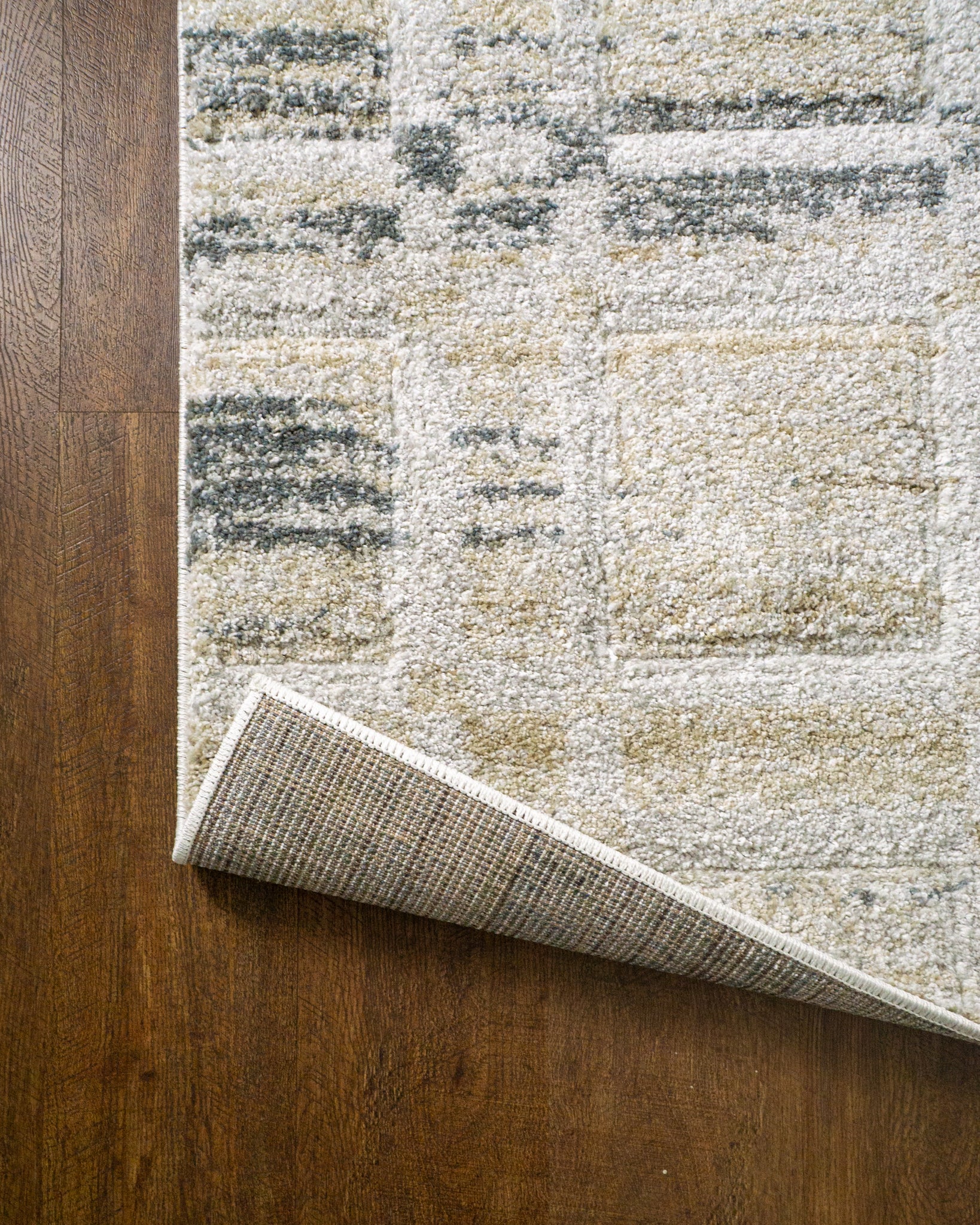 Sterling Geometric Abstract Rug