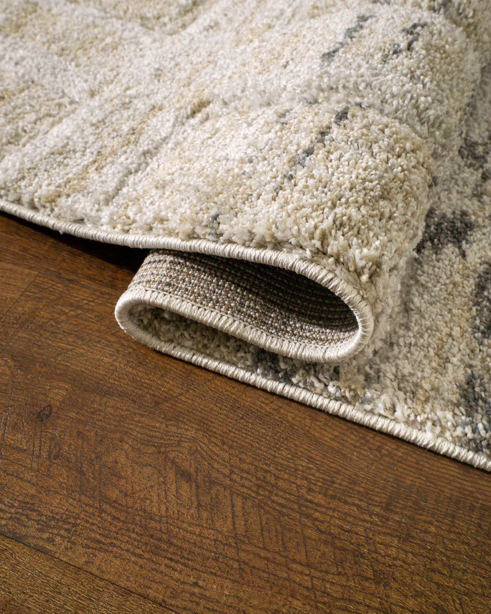 Sterling Geometric Abstract Rug
