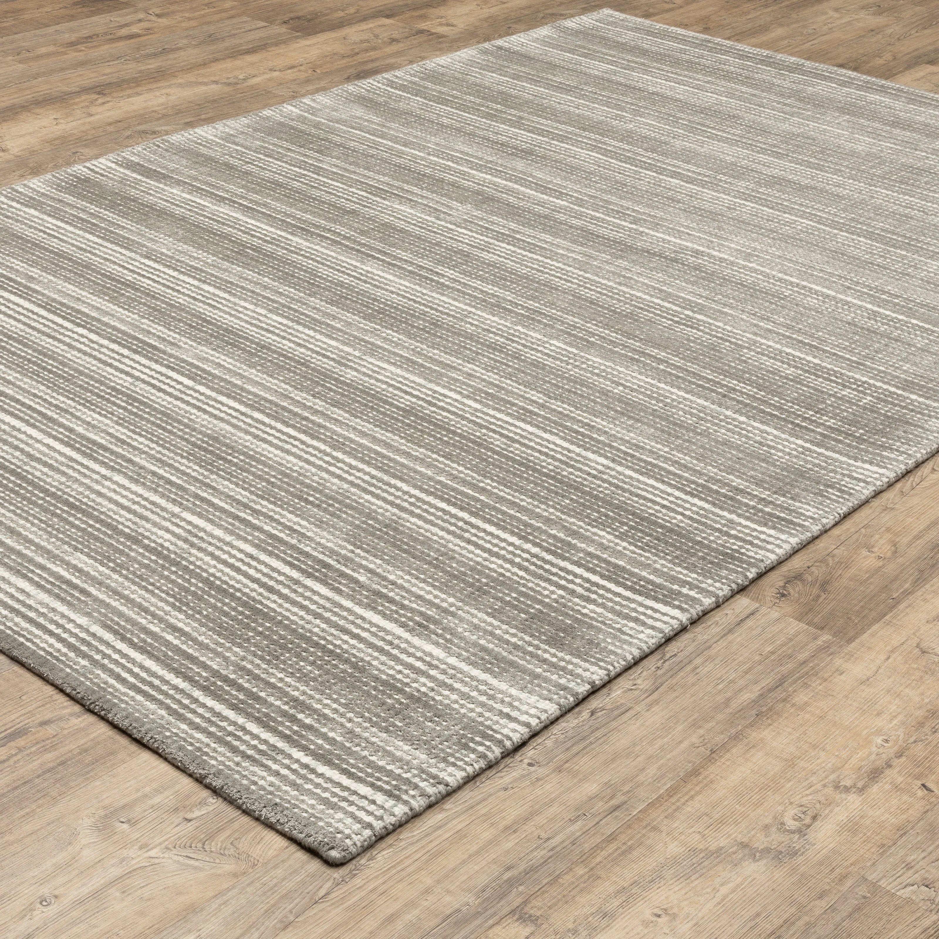 Neutral striped rug with horizontal lines in beige and gray tones