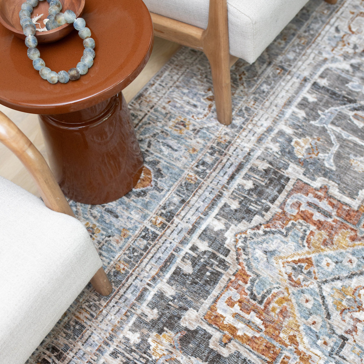 Maharaja Bordered Medallion Traditional Rug