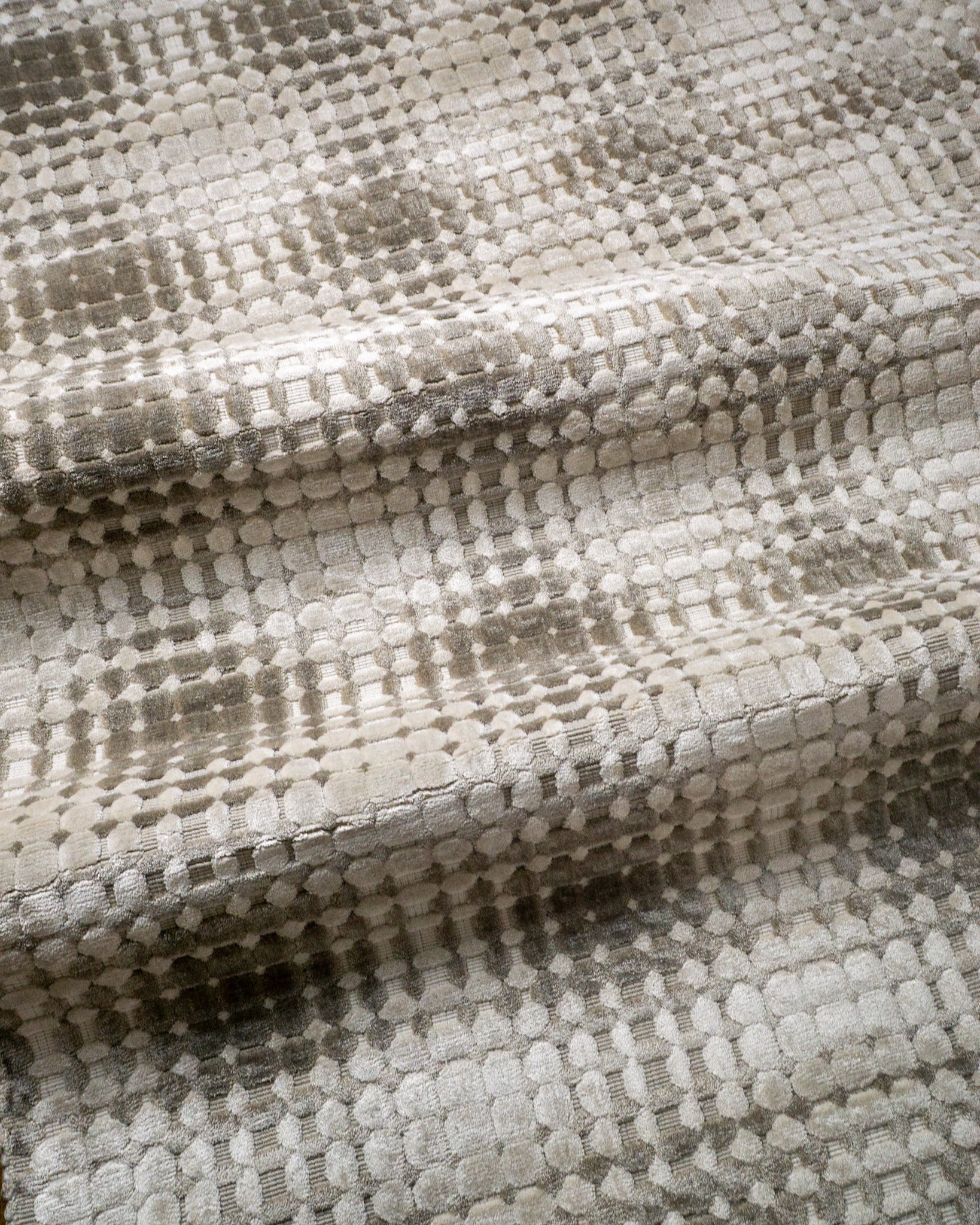 Gleam Viscose Rug
