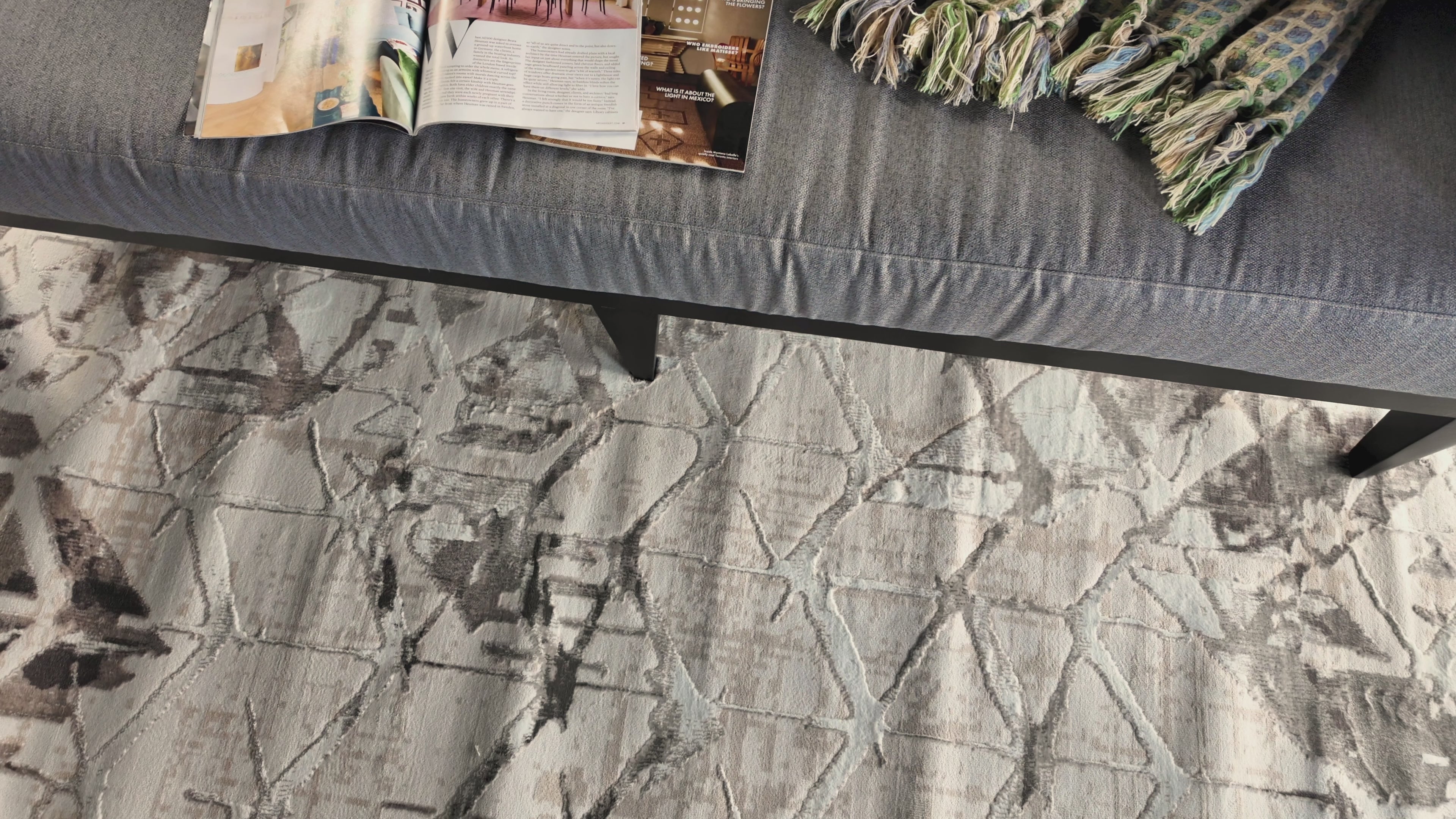 Sonata Faded Arrow Lined Abstract Rug